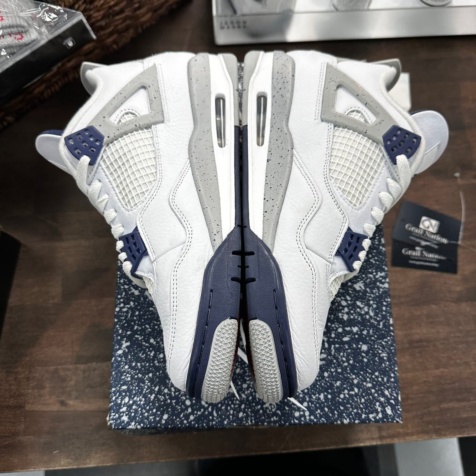 Midnight Navy Jordan 4 (USED)