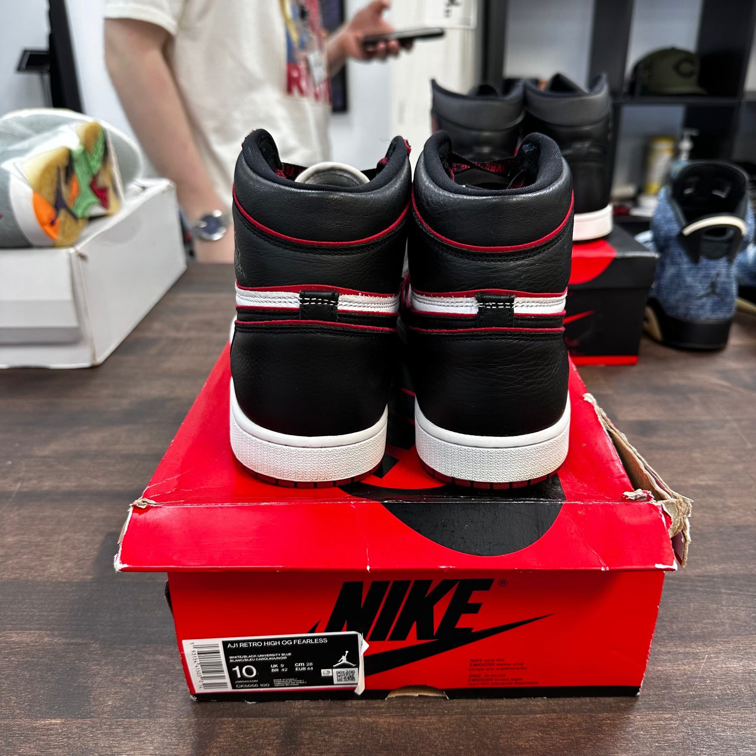 Bloodline Jordan 1 High (USED,replacement box)
