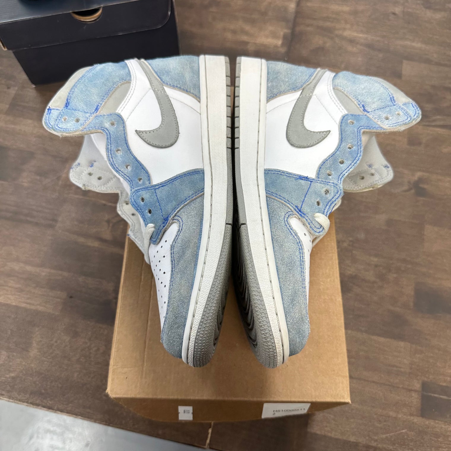 Hyper Royal Jordan 1 High (USED, No Box)