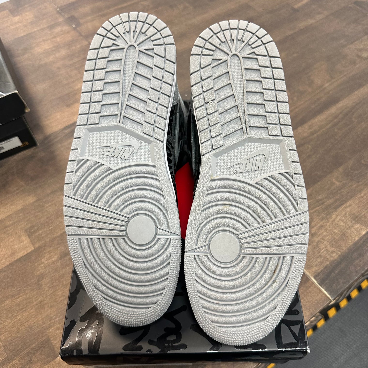 Rebellionaire Jordan 1 High (USED)