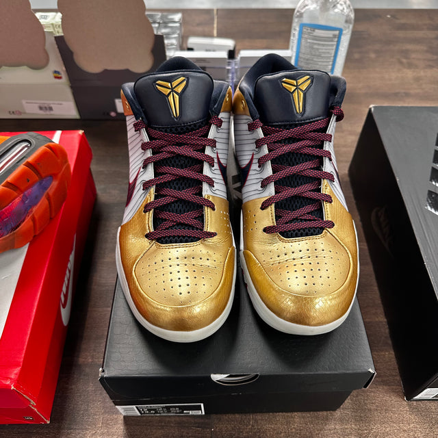 Gold Metal Kobe 4 Protro (USED)