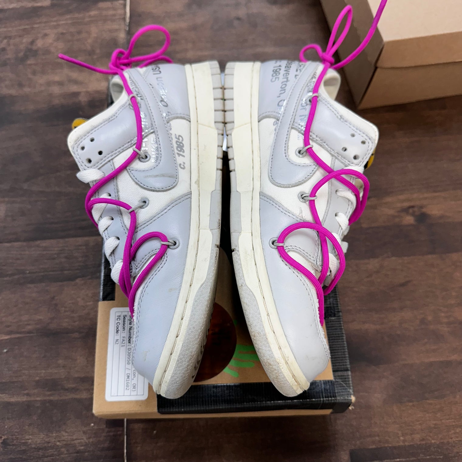 Lot 30 of 50 Off-White Dunk Low (USED)