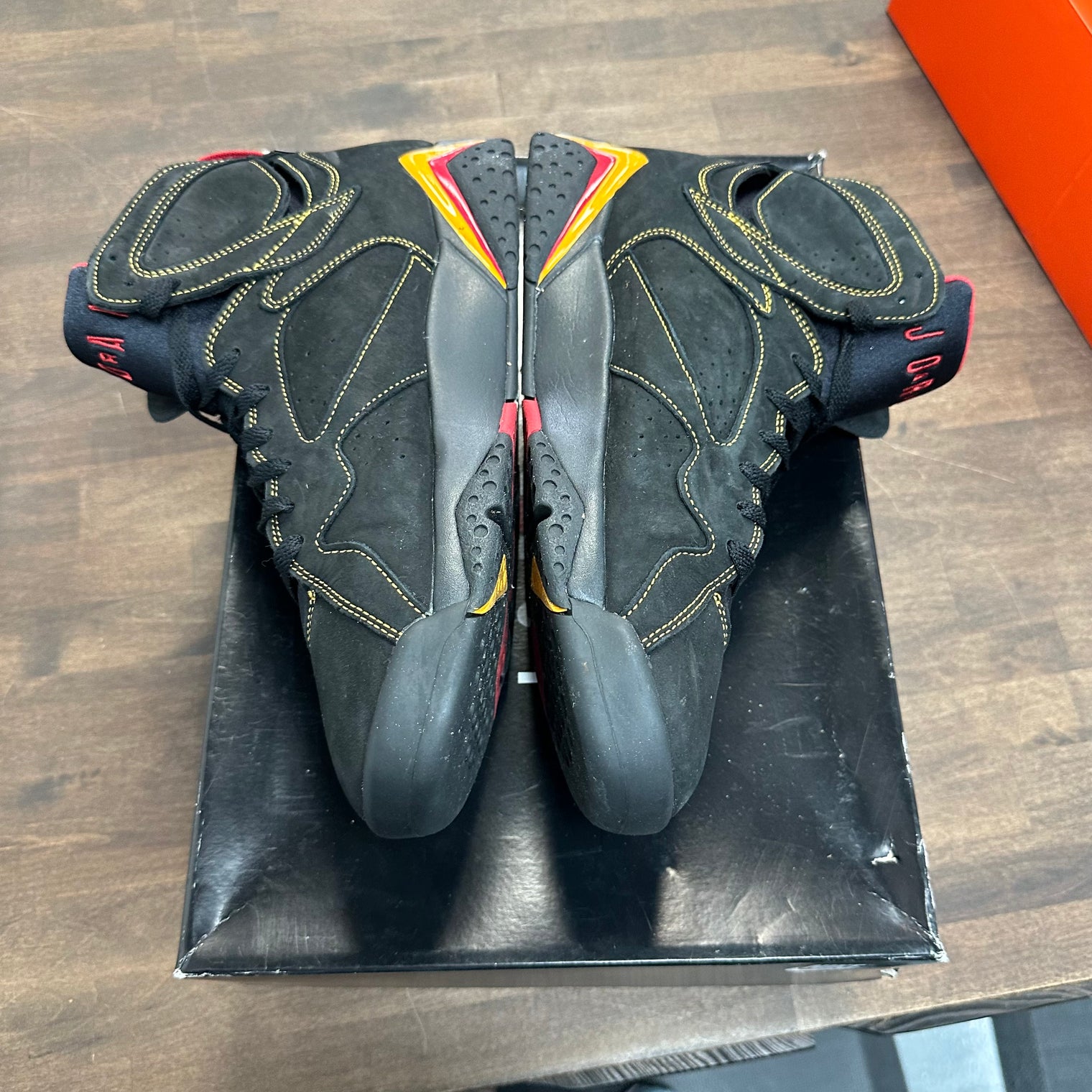 Citrus Jordan 7 Retro (2022) (USED)