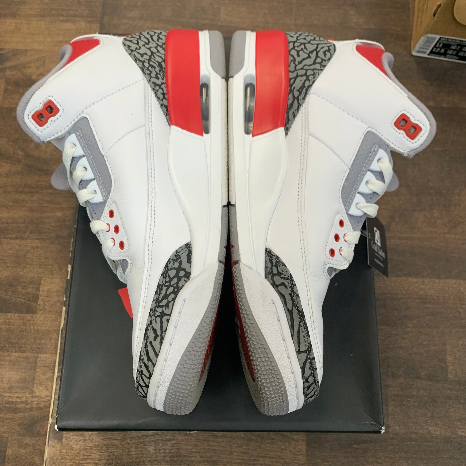 Nike Jordan 3 Fire Red (USED)