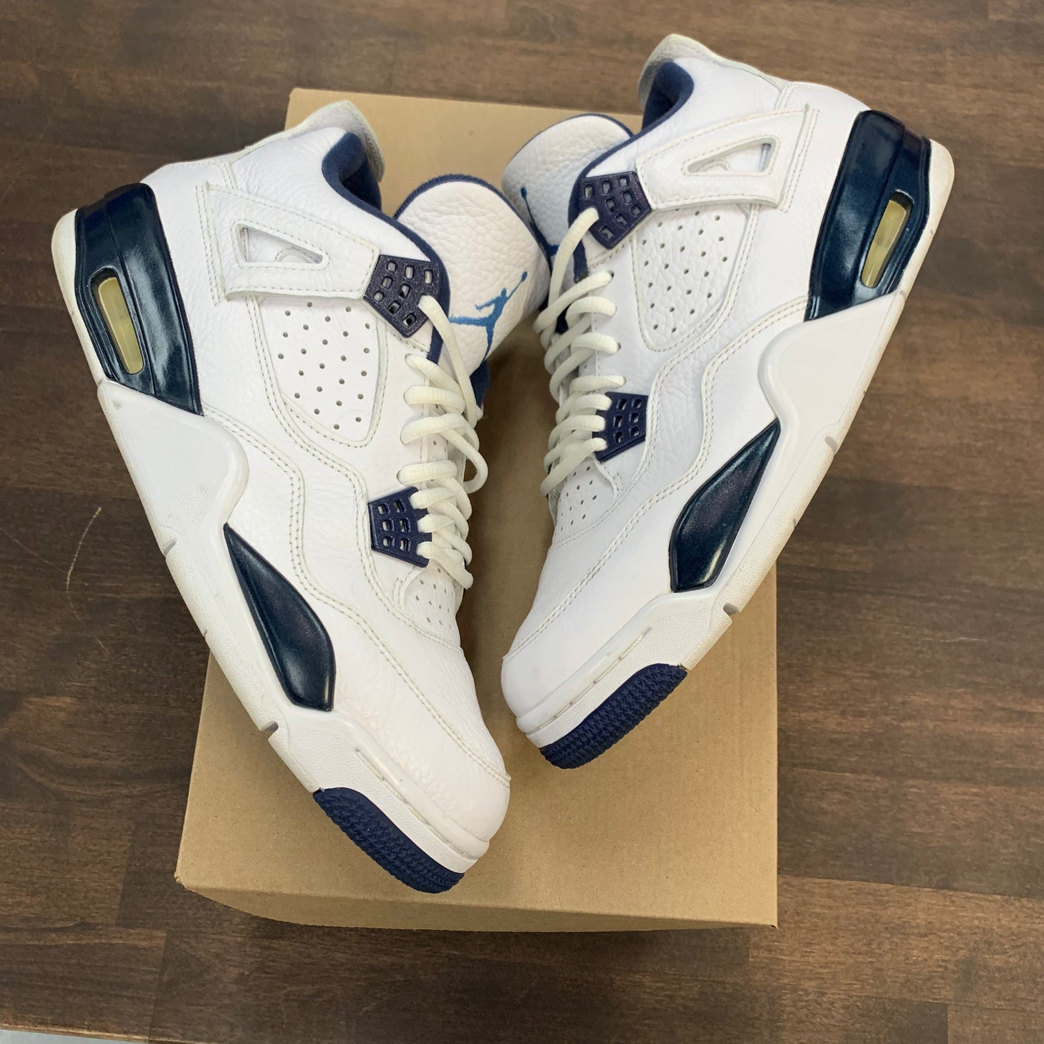 Columbia Jordan 4 Retro (USED;NO BOX)