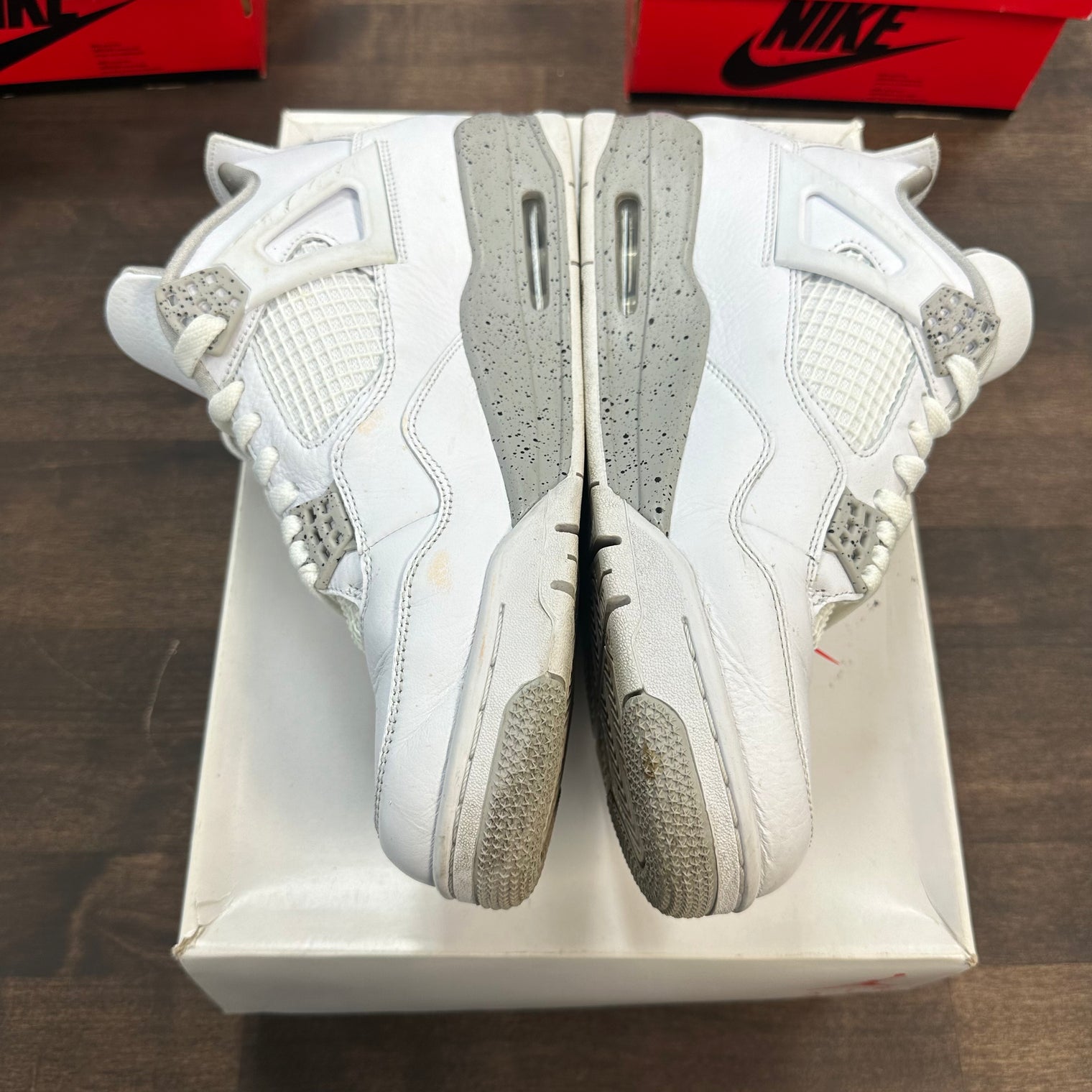 White Oreo Jordan 4 (USED)