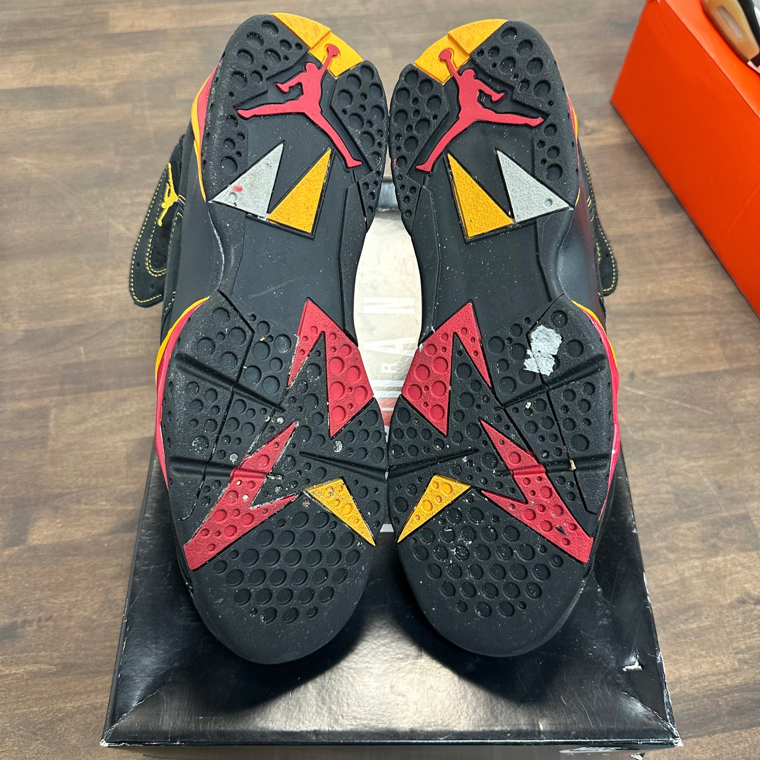 Citrus Jordan 7 Retro (2022) (USED)