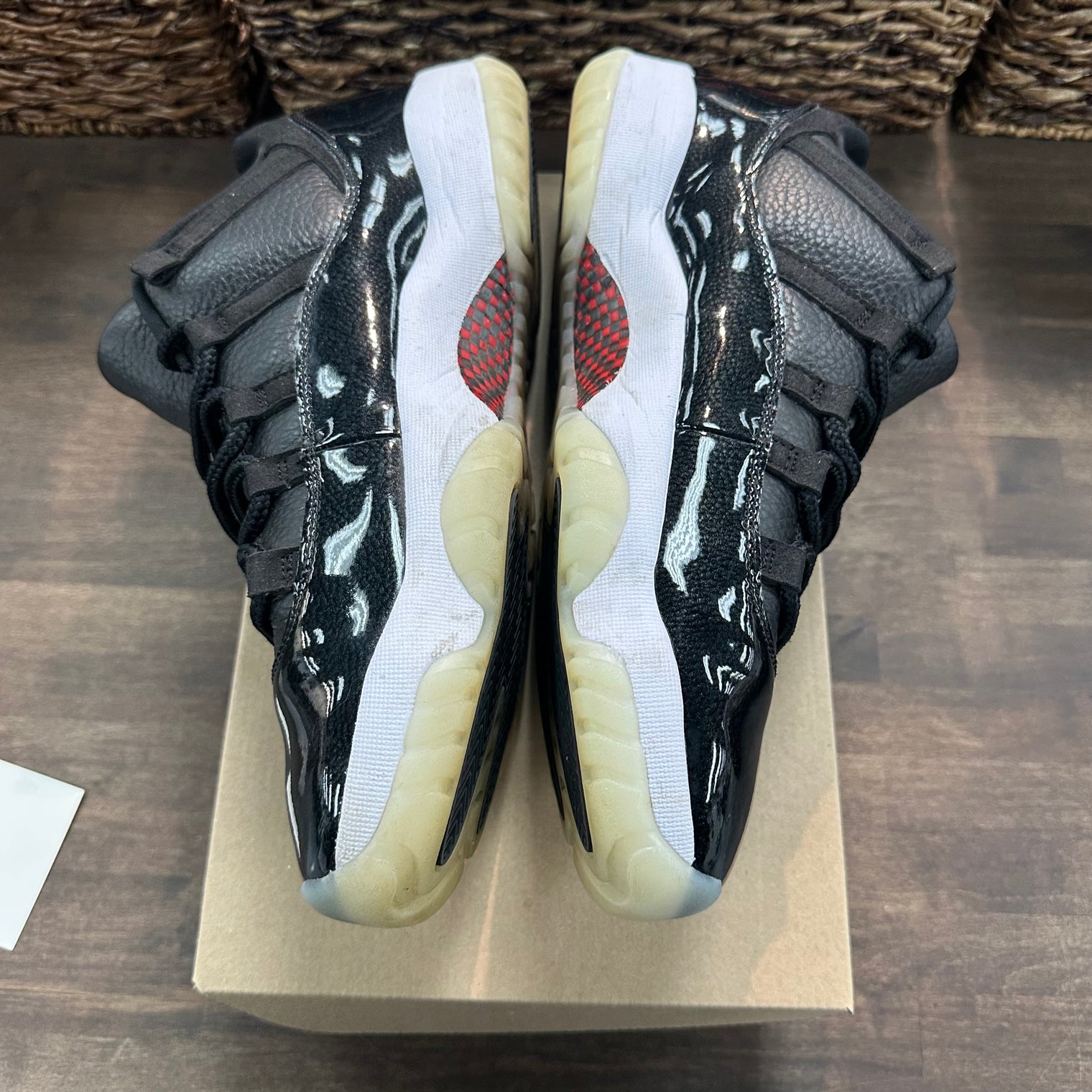 72-10 Jordan 11 Low (USED, No Box)