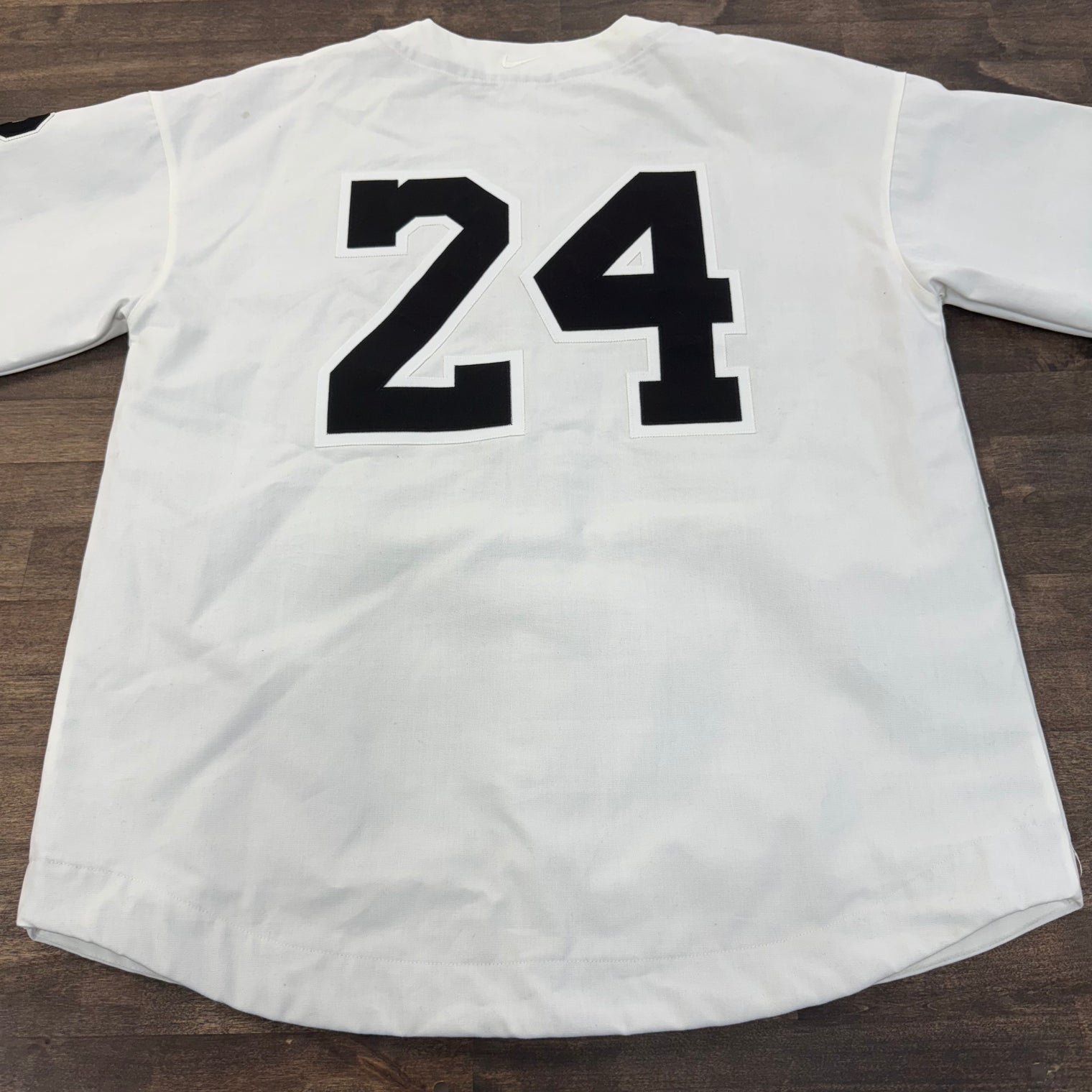 Kobe Mamba Baseball Jersey White (USED)