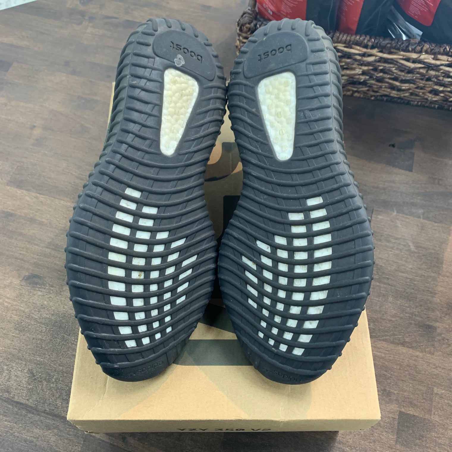 Carbon Beluga Yeezy 350 (USED)