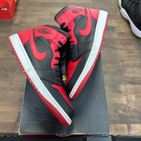 Bred Jordan 1 Mid (USED)