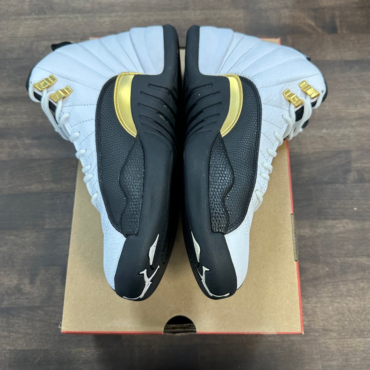 Royalty Jordan 12 (USED)