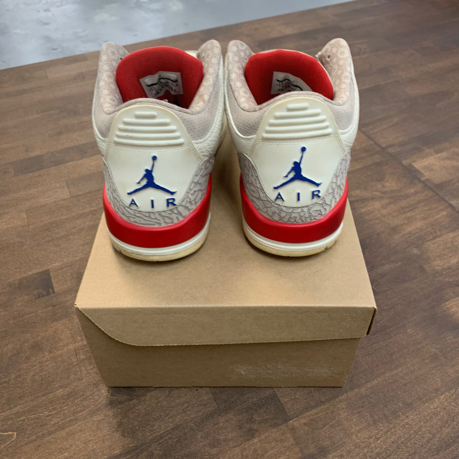 International Flight Jordan 3 Retro (USED, no box)
