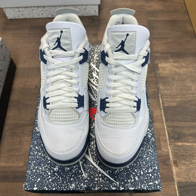 Midnight Navy Jordan 4 (USED)