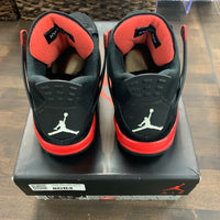 Red Thunder Jordan 4 (USED)