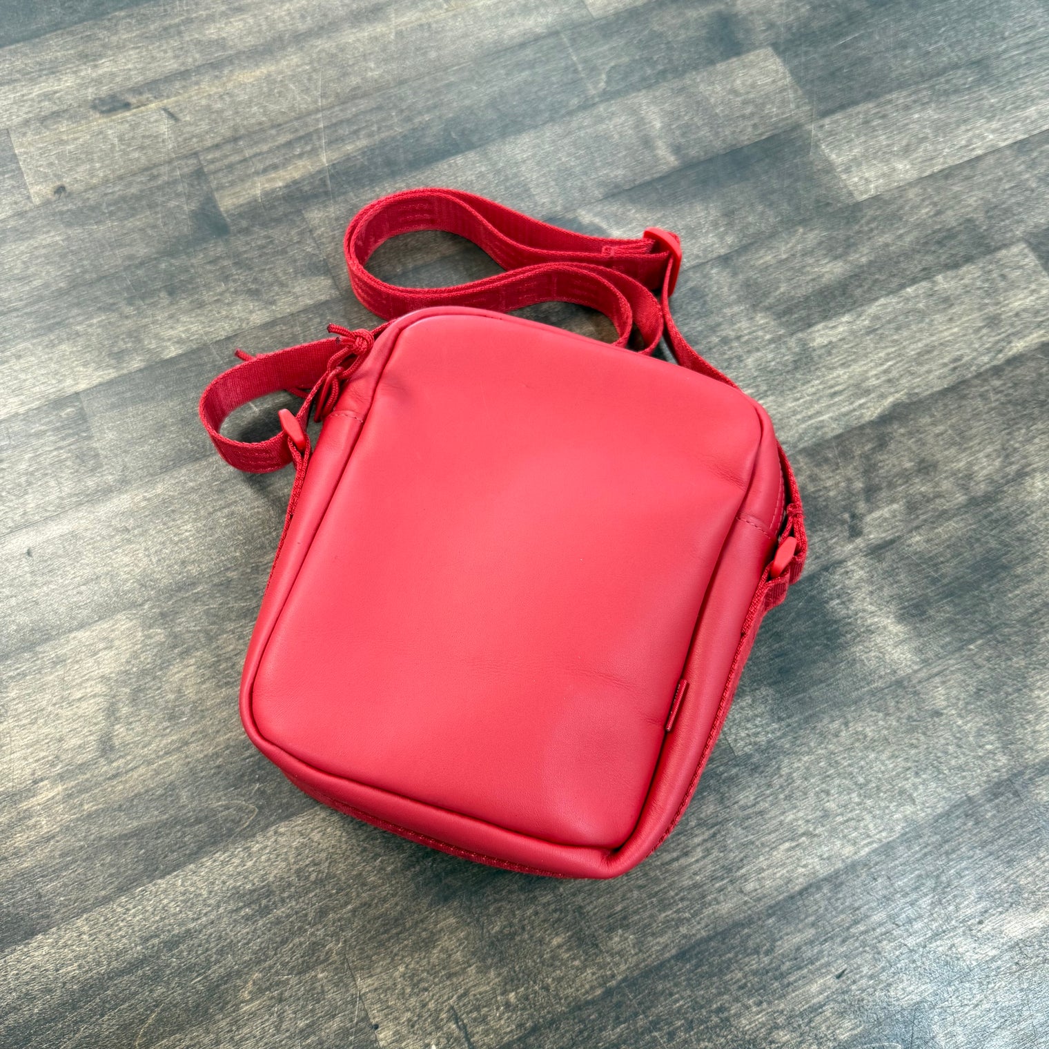 Supreme Leather Shoulder Bag Red (USED)