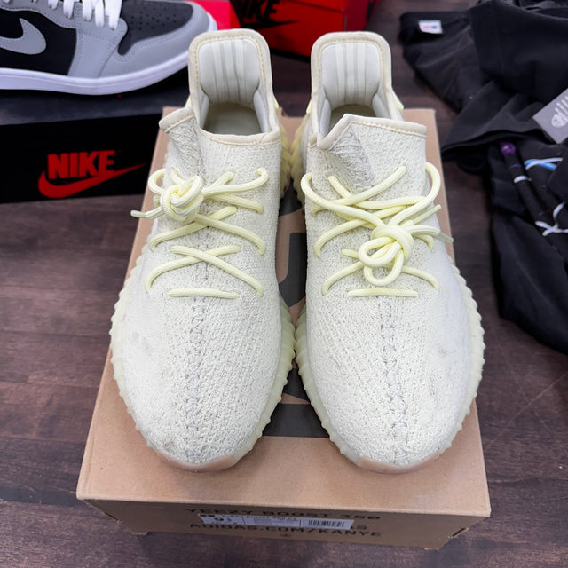 Butter Yeezy 350 (USED)
