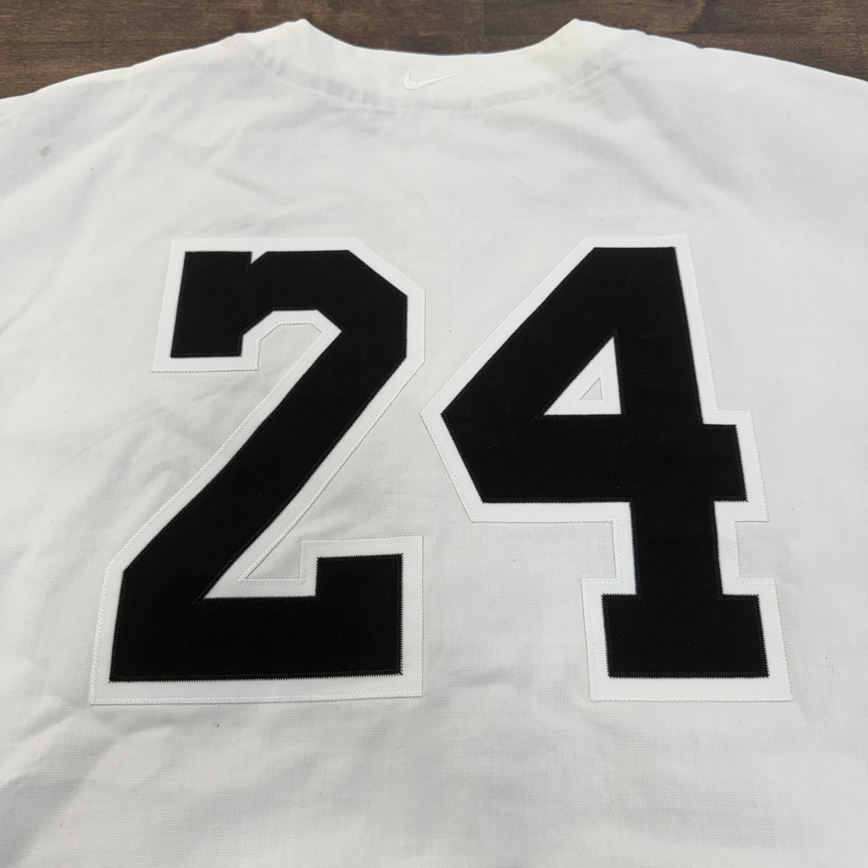 Nike Kobe Mamba Baseball Jersey White (USED) Size Small (Pre-Owned) - Image 4