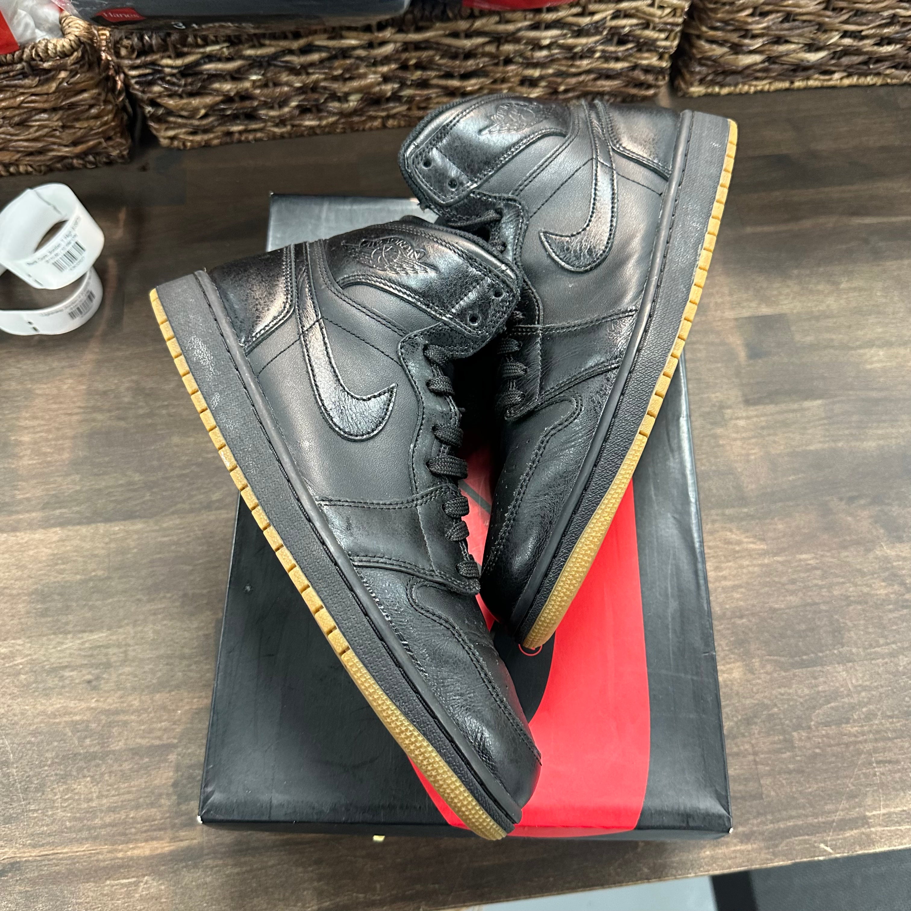 Black Gum Jordan 1 High USED