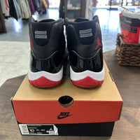Bred Jordan 11 (USED)