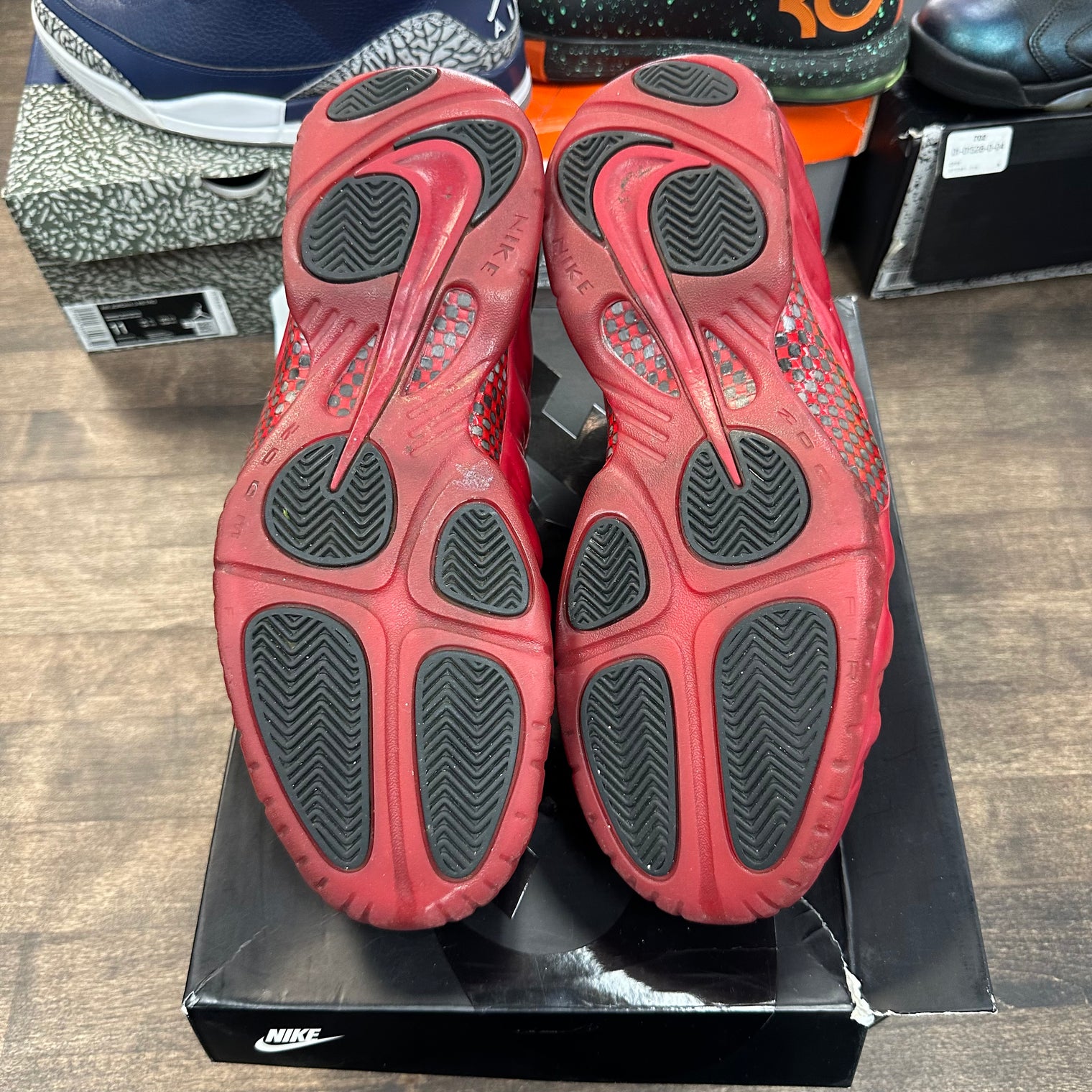 Red October Foamposite One (USED)