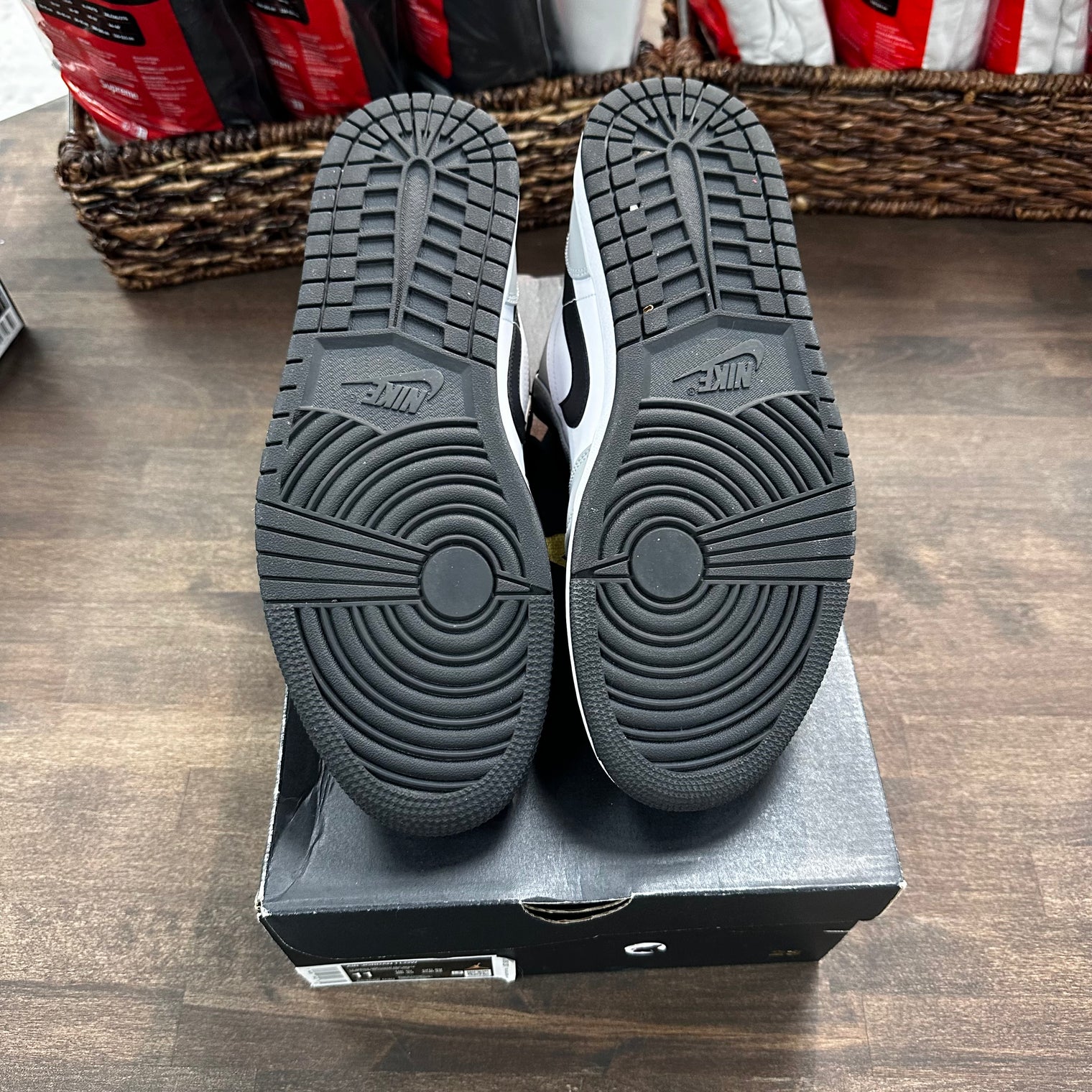 Light Smoke Grey Jordan 1 Low (USED)
