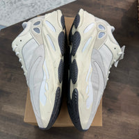 Analog Yeezy 700 (USED,NO BOX)