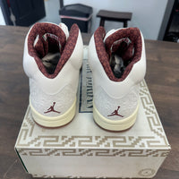 El Grito Jordan 5 (Lightly Worn)