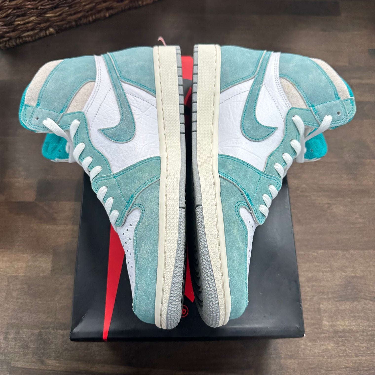 Nike Jordan 1 Turbo Green (USED)