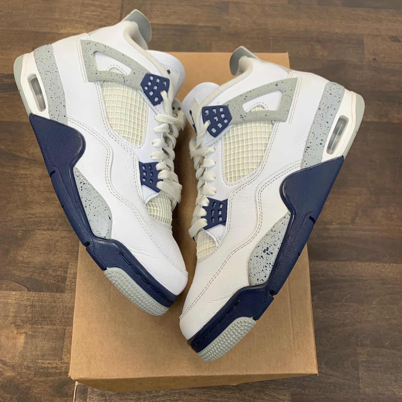 Midnight Navy Jordan 4 (USED,No Box)