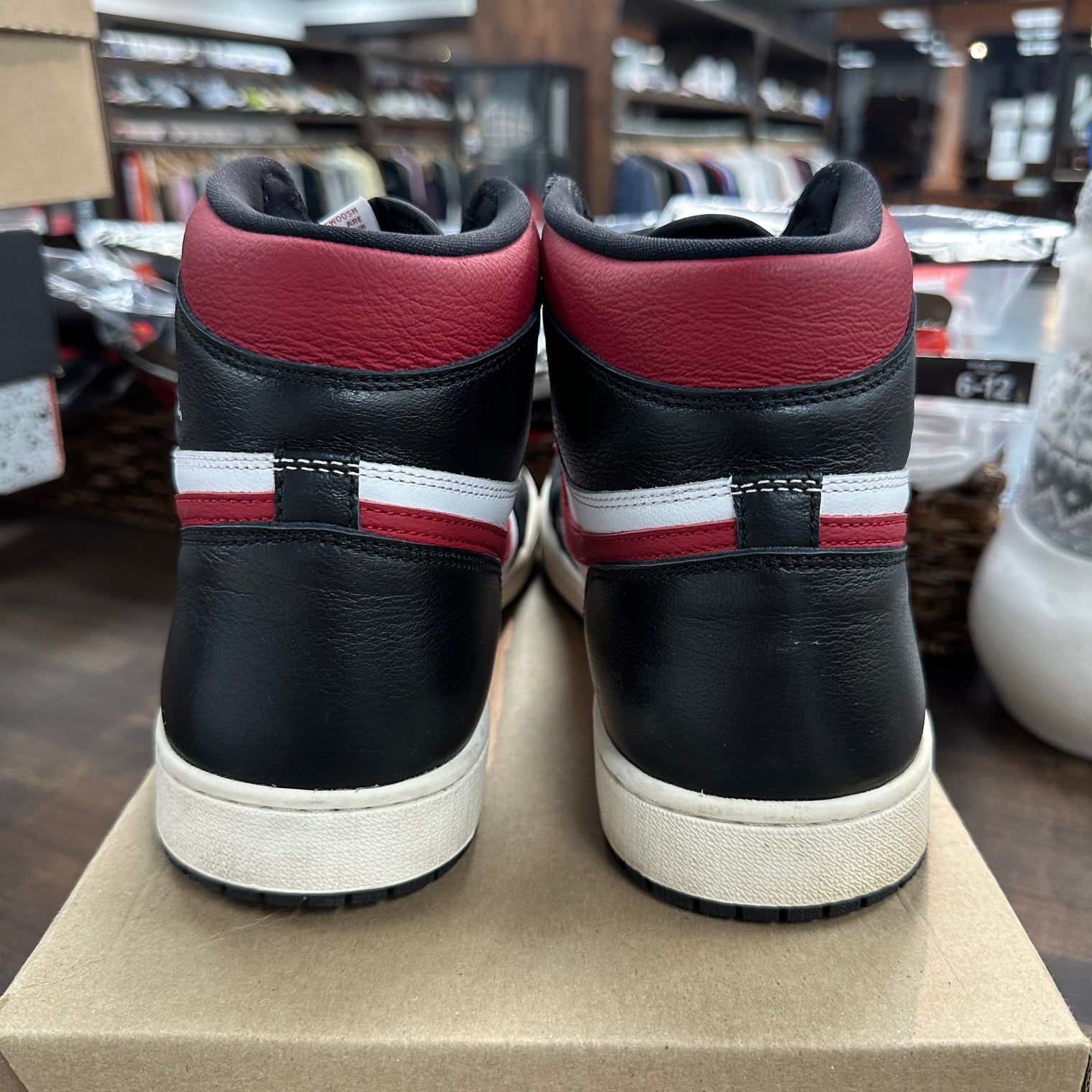 Gym Red Jordan 1 High (USED,NO BOX)