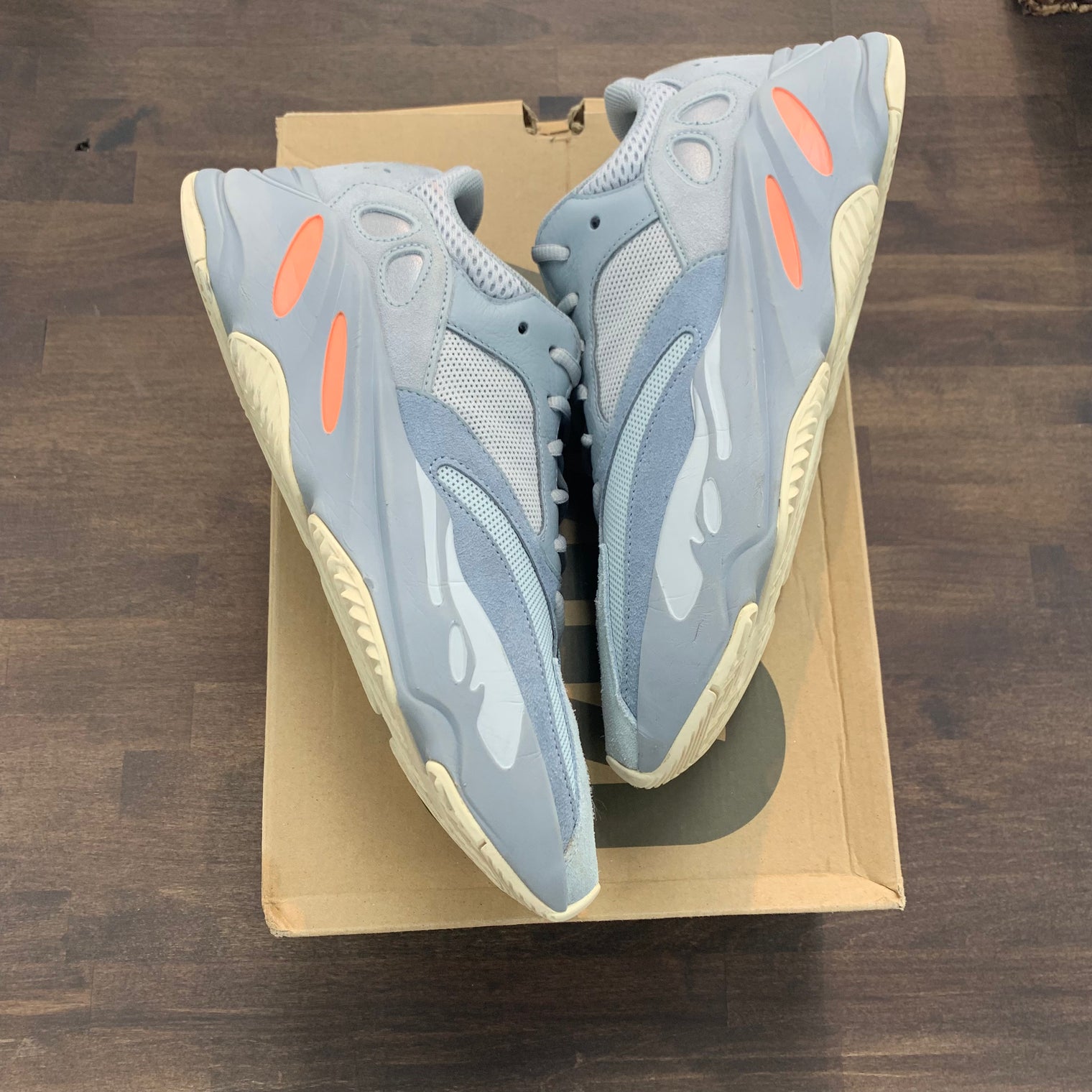 Adidas Yeezy 700 Inertia (USED)