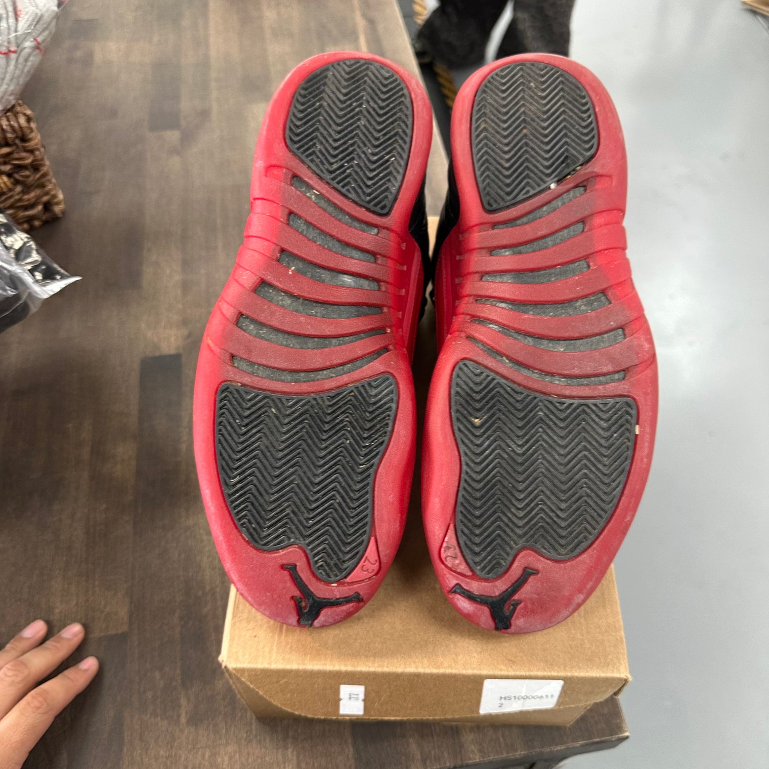 Flu Game Jordan 12 (2016) (USED,No Box)