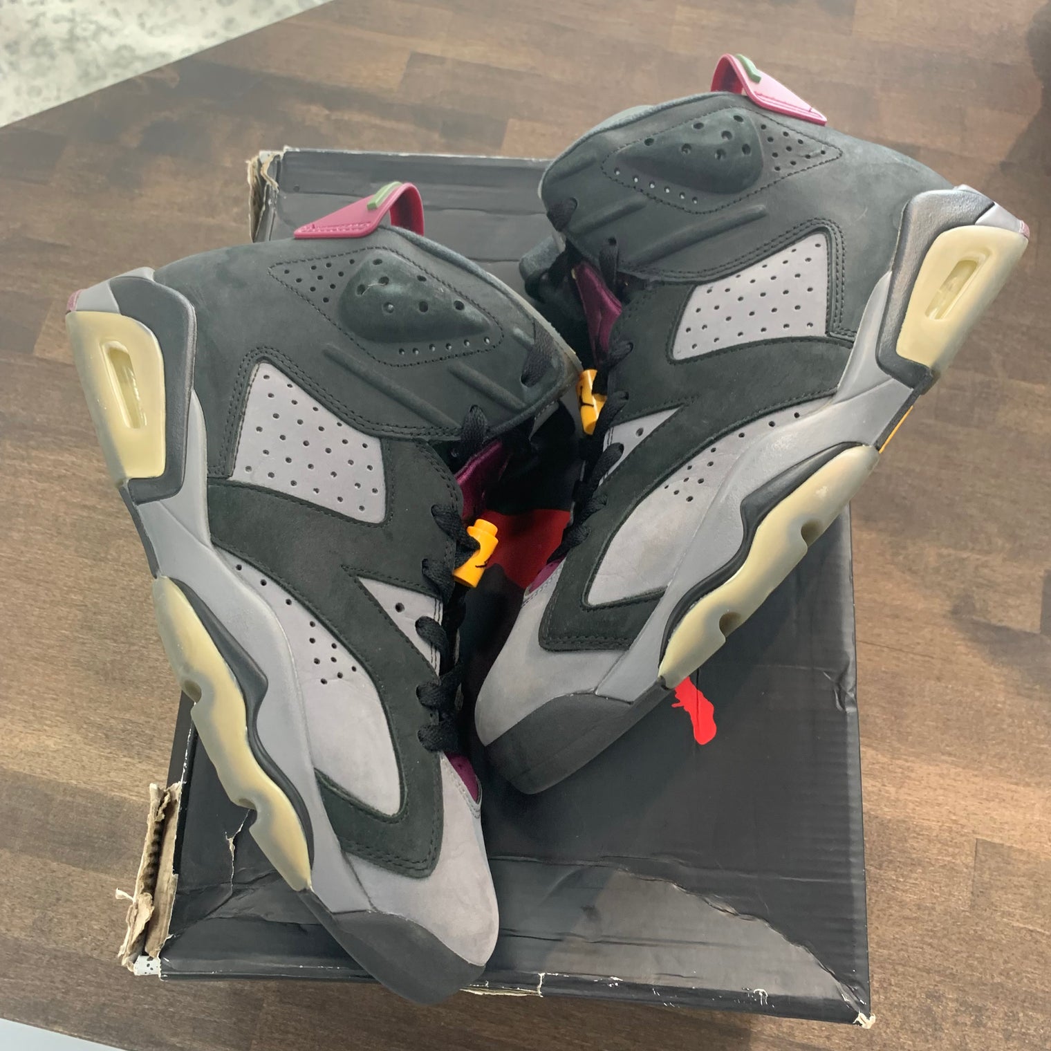 Bordeaux Jordan 6 (USED)
