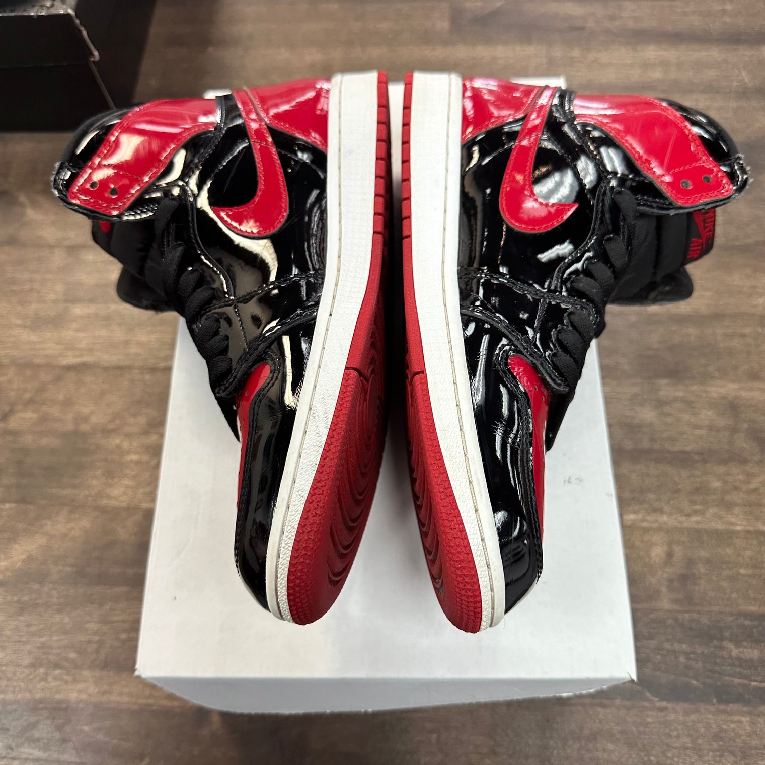 Patent Bred Jordan 1 High (USED, No Box)