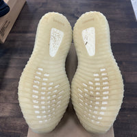 Mono Ice Yeezy 350 (USED,No Box)