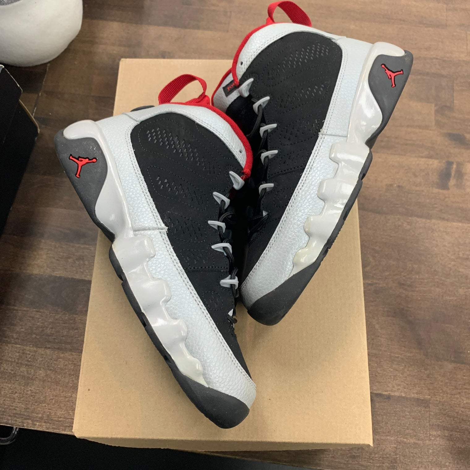 (GS) Kilroy Jordan 9 (USED, No Box)