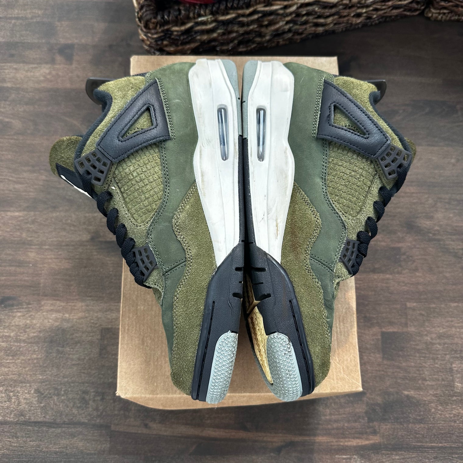 Craft Olive Jordan 4 Retro (USED,NO BOX)