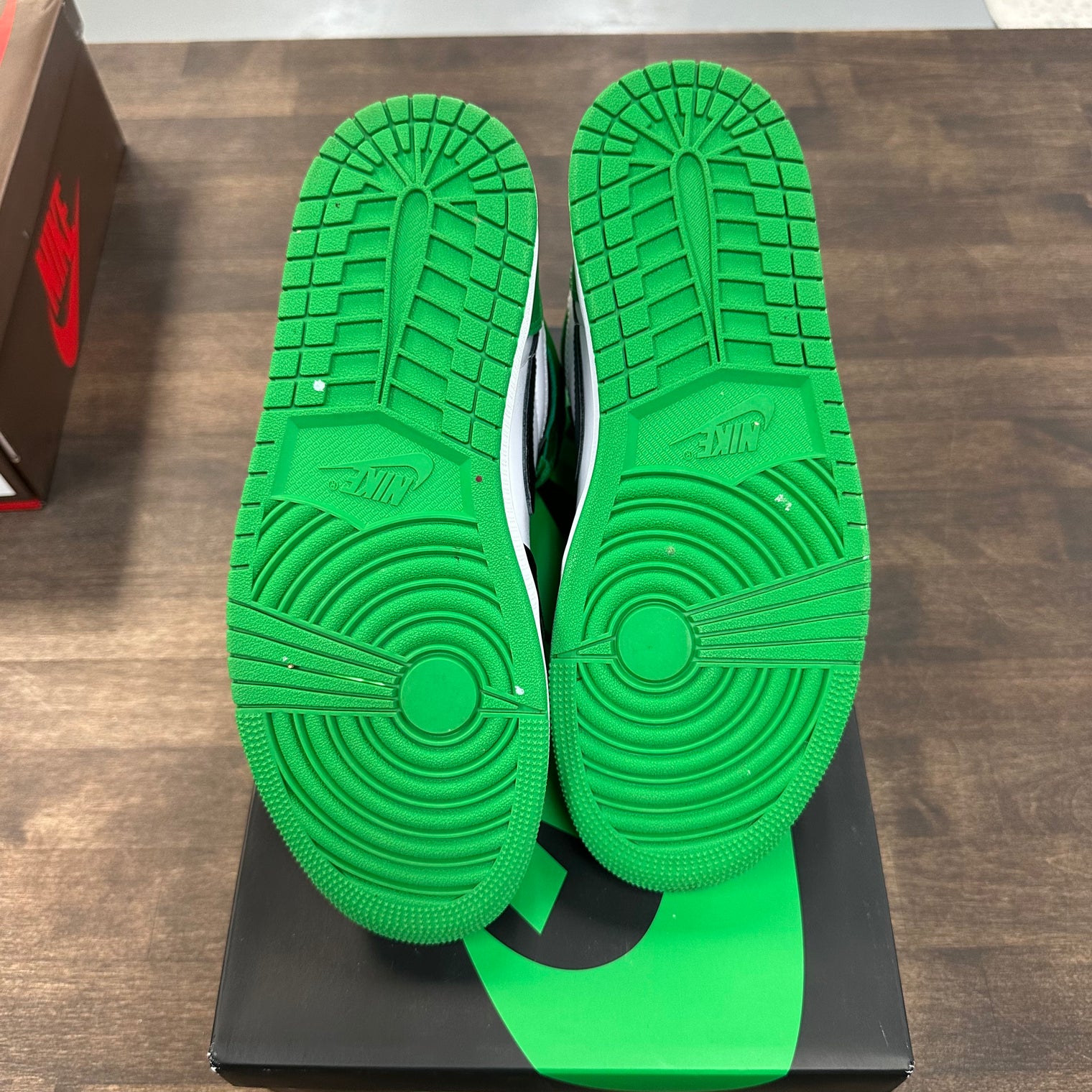 Lucky Green Jordan 1 High (USED)