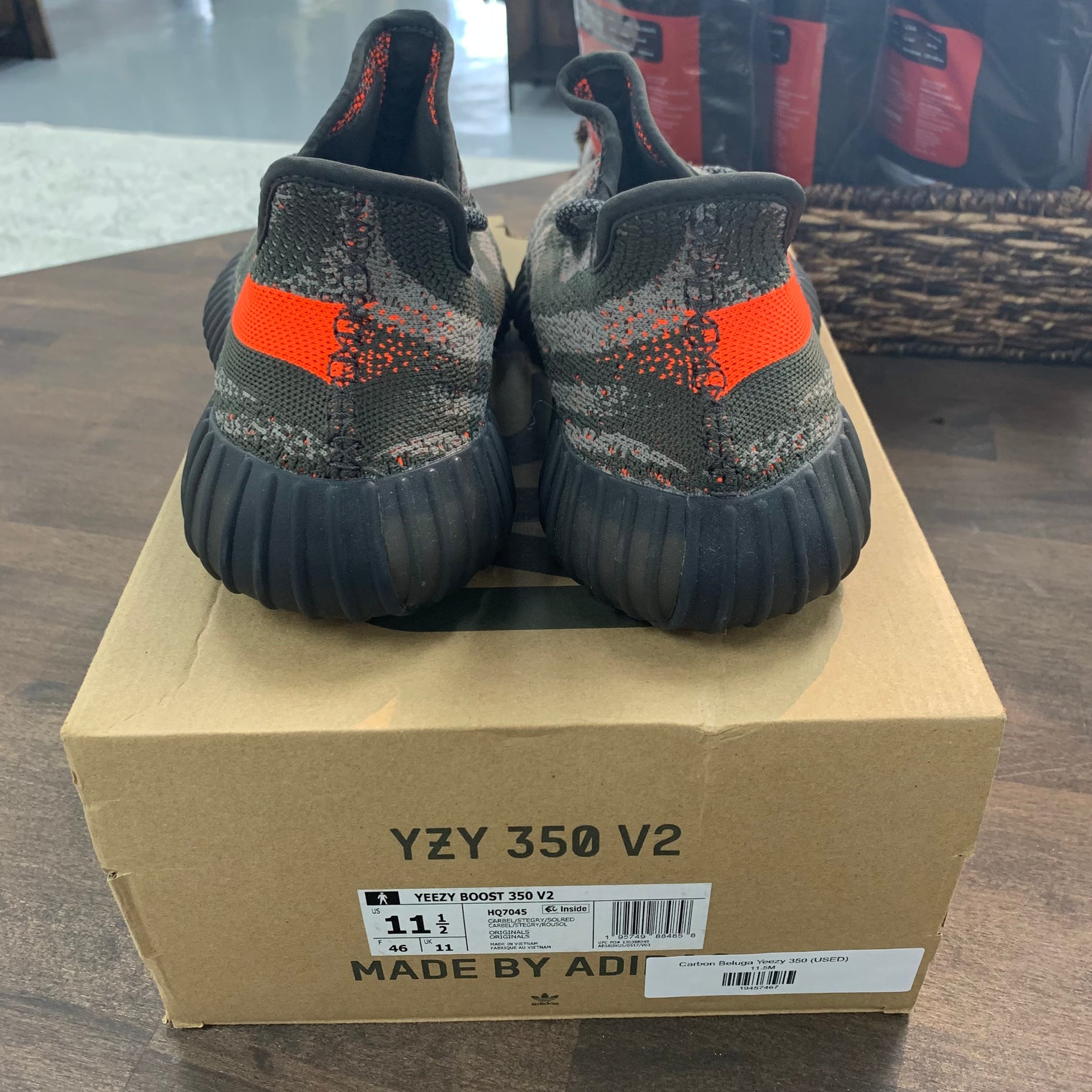 Carbon Beluga Yeezy 350 (USED)