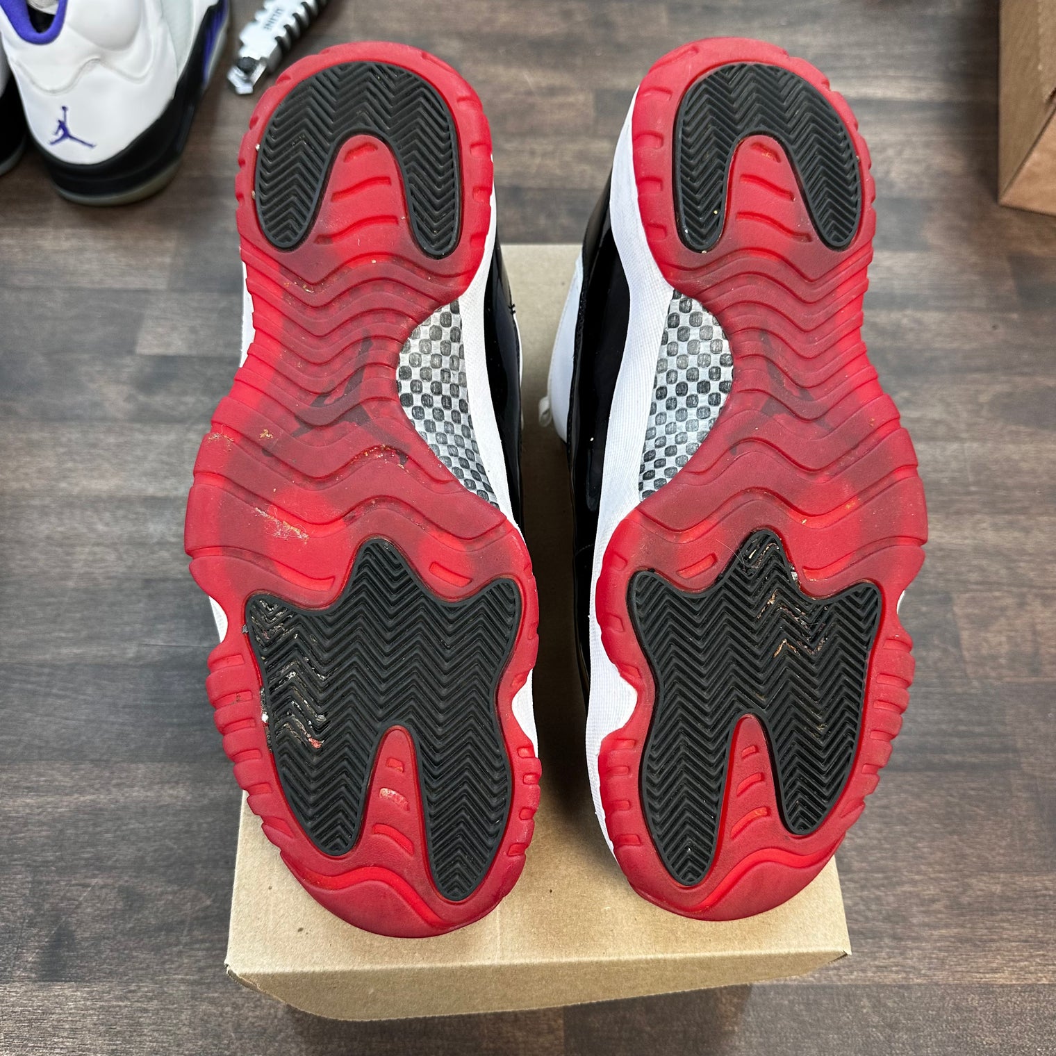Bred Concord Jordan 11 Low (USED, No Box)