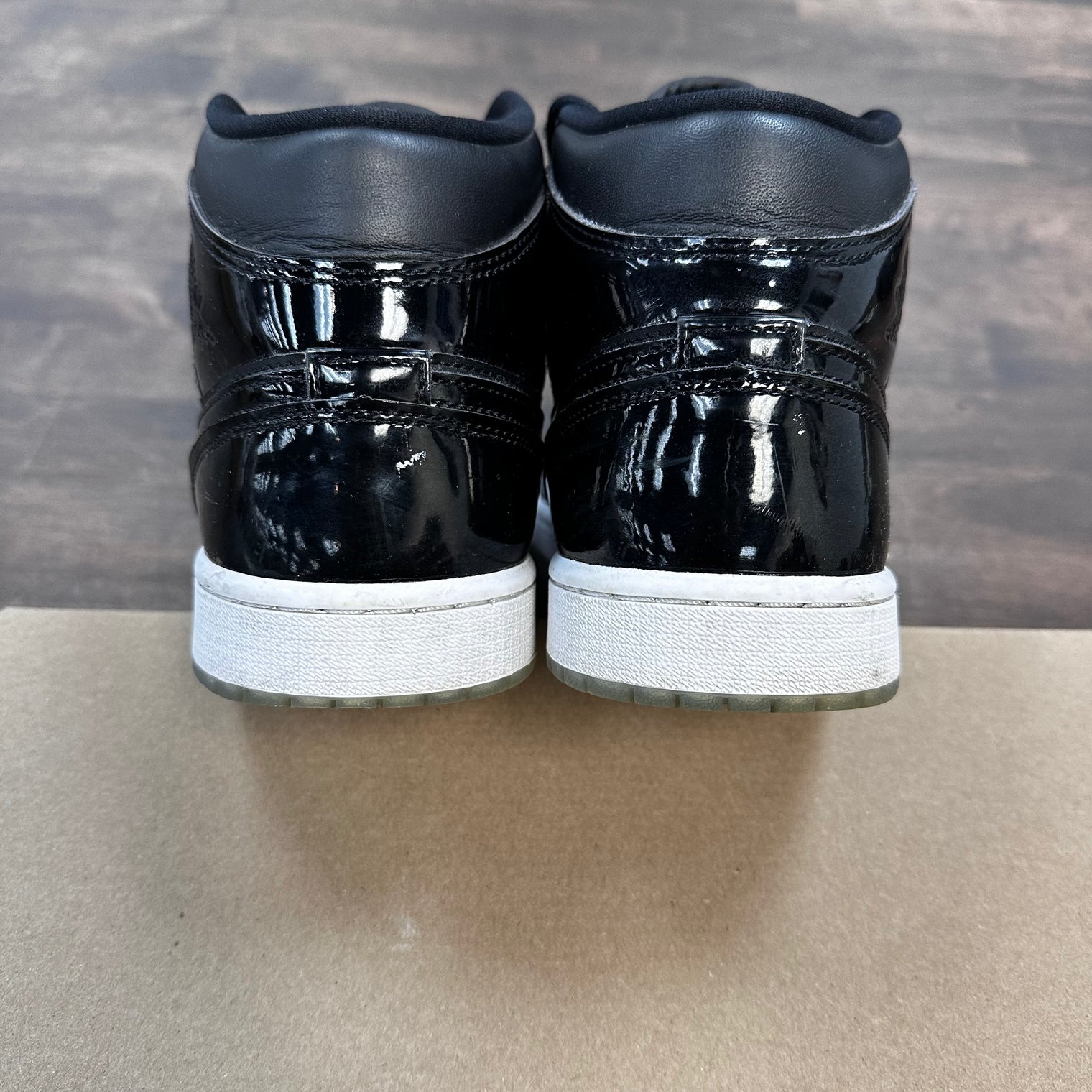 Space Jam Jordan 1 Mid (USED,NO BOX)