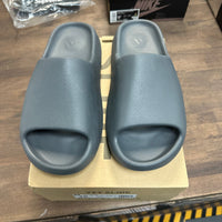 Slate Grey Yeezy Slide (USED)