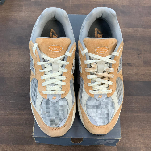 New Balance 2002R Sweet Caramel (USED)