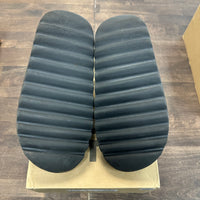 Onyx Yeezy Slide (USED)