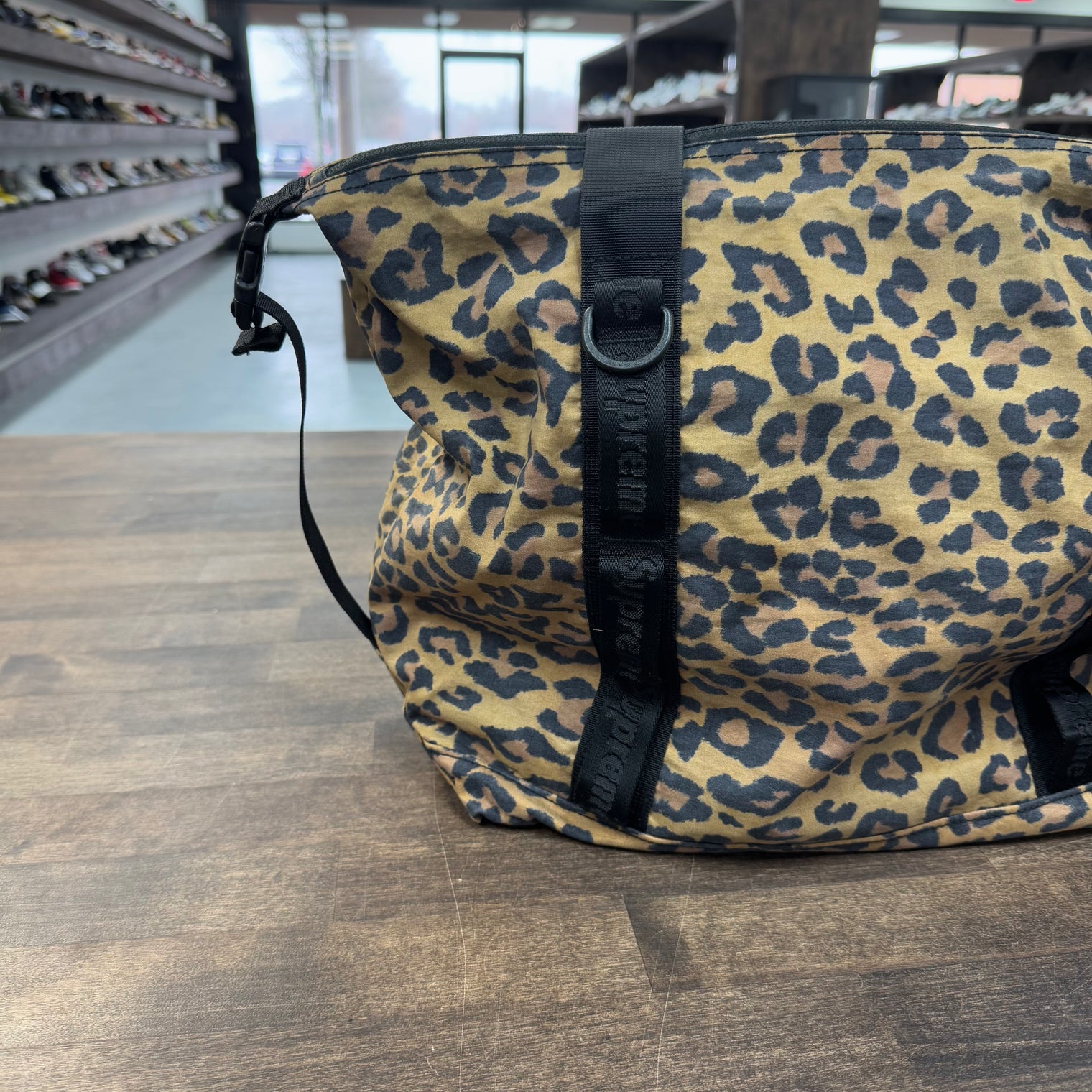 Supreme Zip Tote Leopard FW20 (USED)