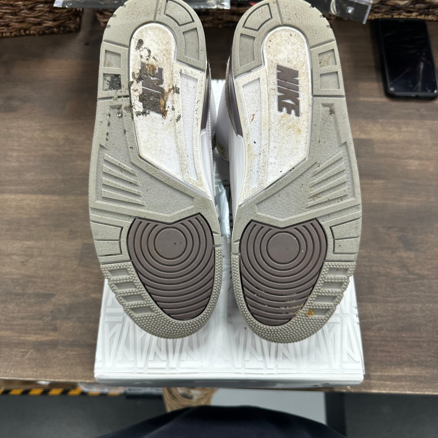A Ma Manière Jordan 3 (W) (USED)