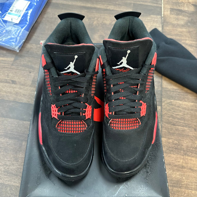 Red Thunder Jordan 4 (USED)