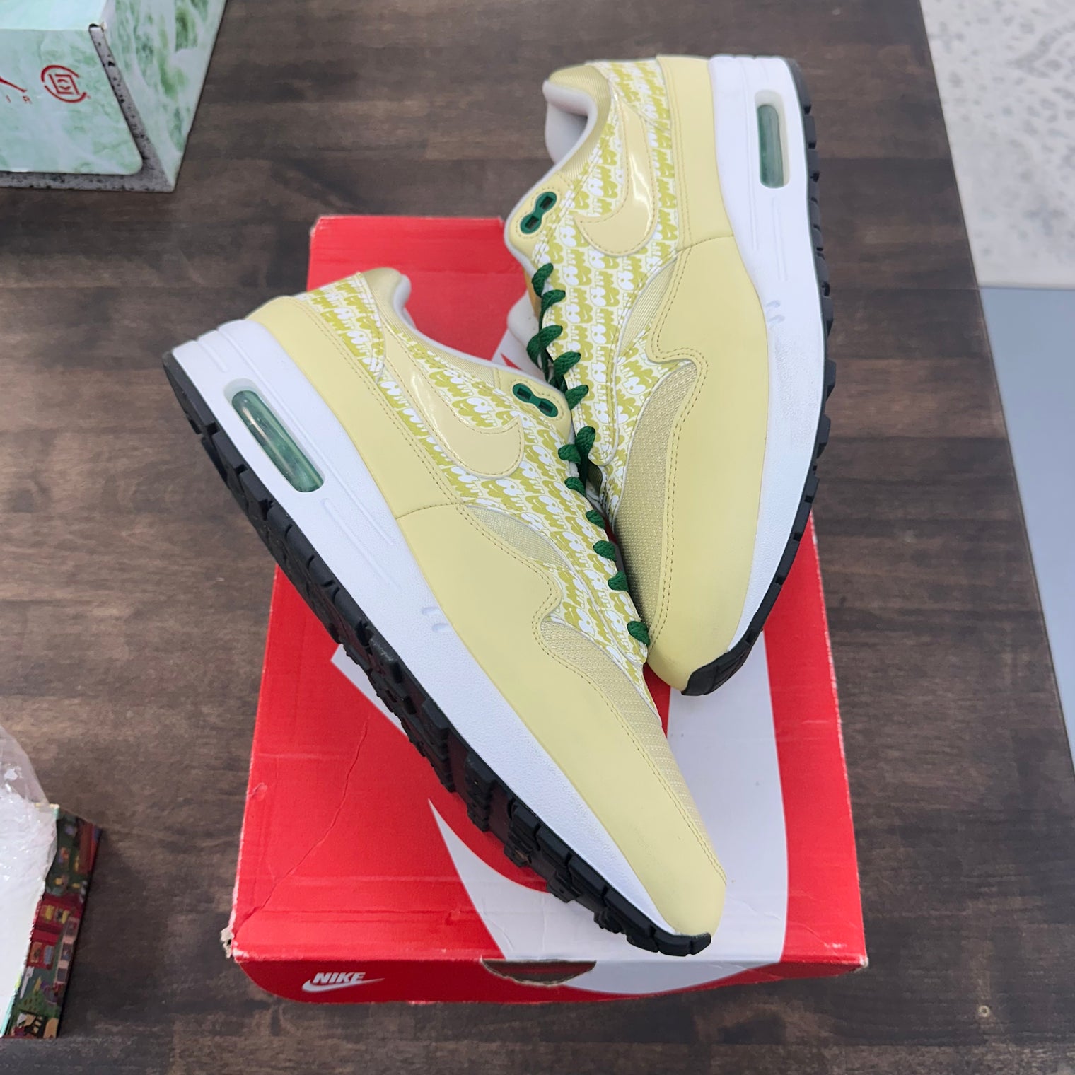 Lemonade Air Max 1 (USED)