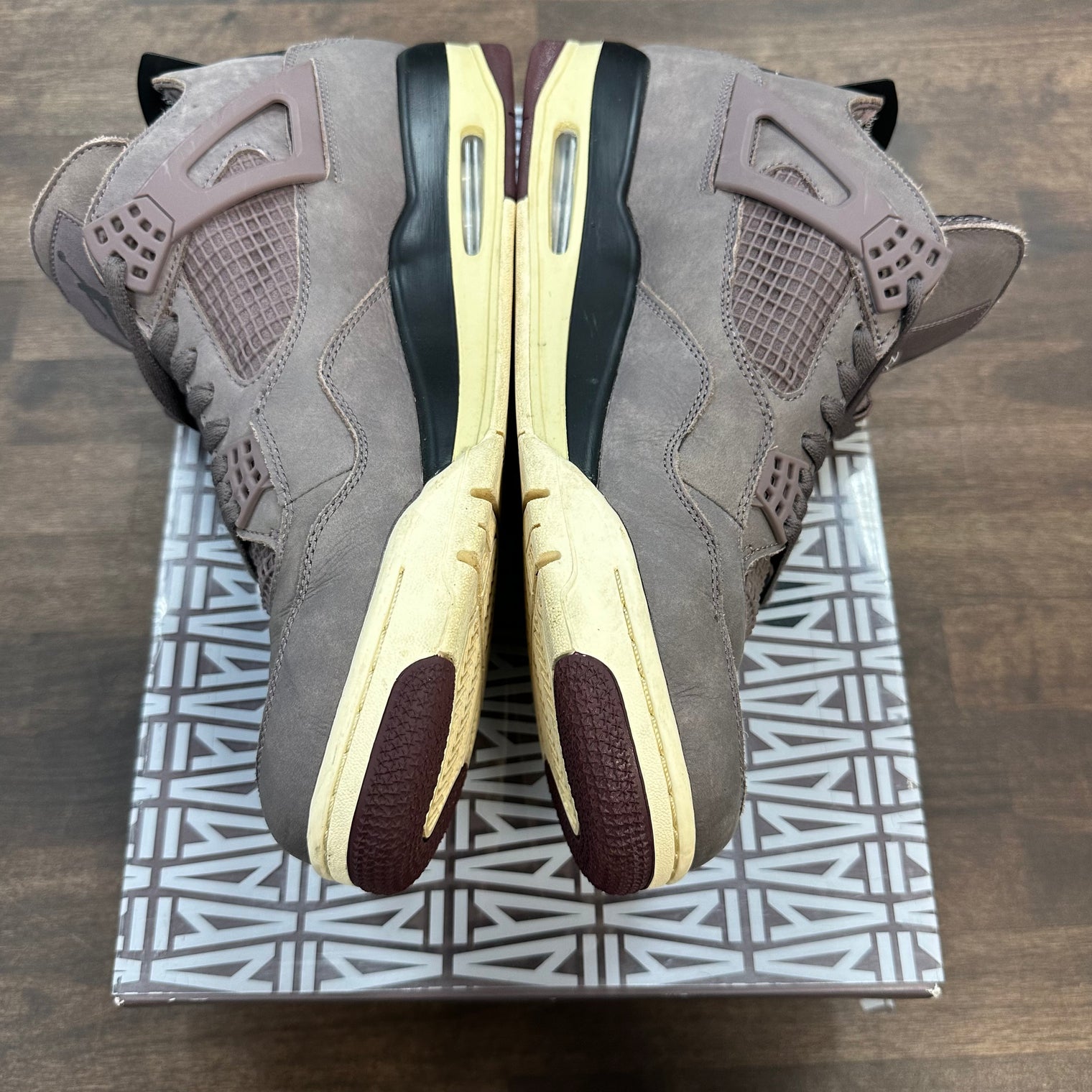 A Ma Manière Jordan 4 Violet Ore (USED)